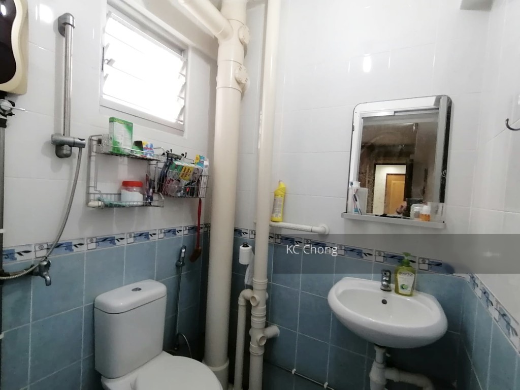 Blk 210 Jurong East Street 21 (Jurong East), HDB 3 Rooms #219999051